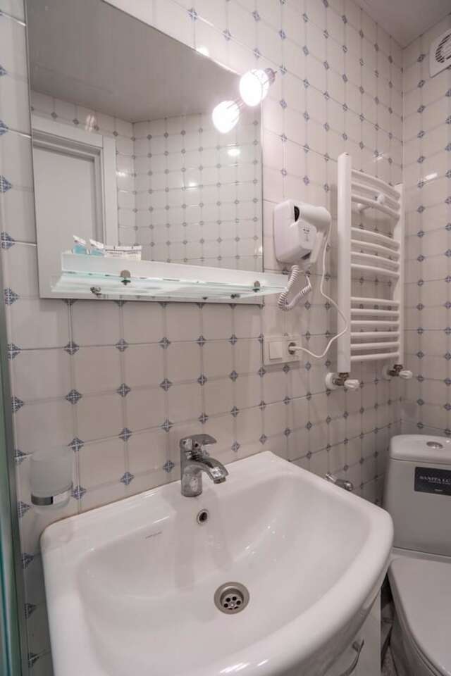 Апарт-отели Mini Hotel on Aghmashenebeli Ave Тбилиси-8